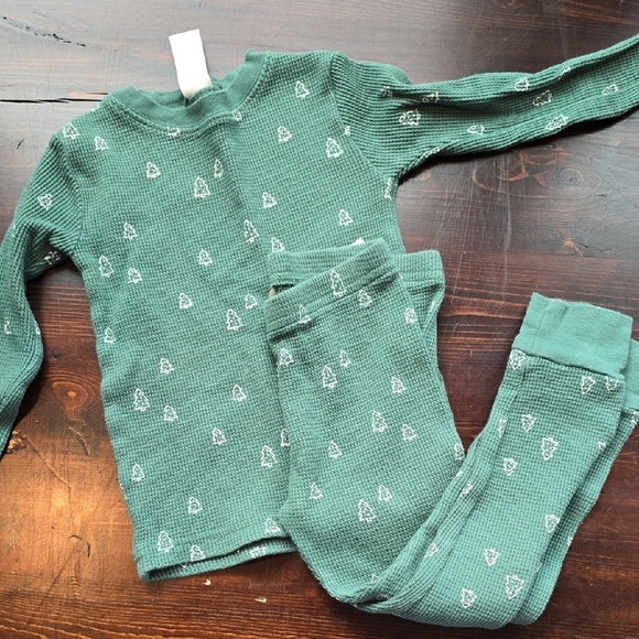 Carters Little Planet Green Pajama Set with Tree Print- Family Matching - Picture 1 of 2